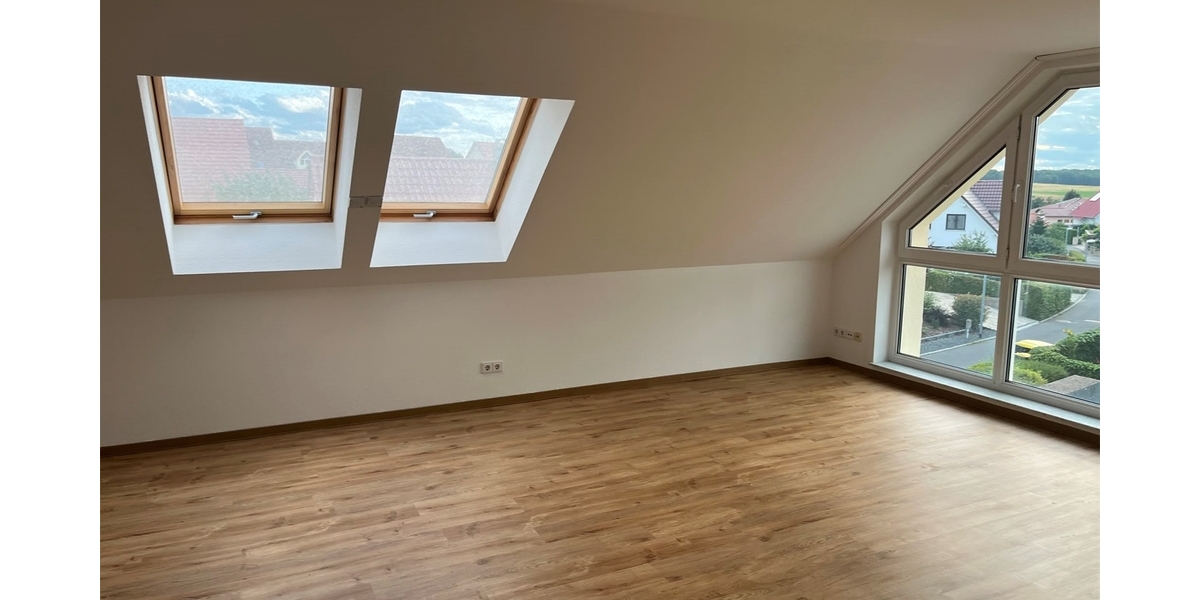 Dachgeschoßwohnung in Radeburg, ab August frei - Etagenwohnung Radeburg Radeburg | Angebot:26544101