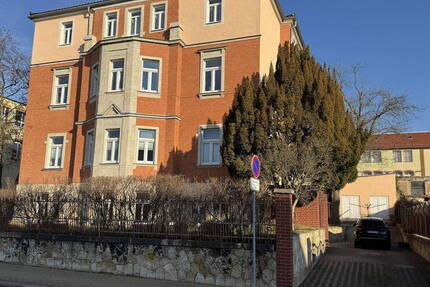 Attraktive und moderne 6-Zimmer-Wohnung in Radebeul-Ost
