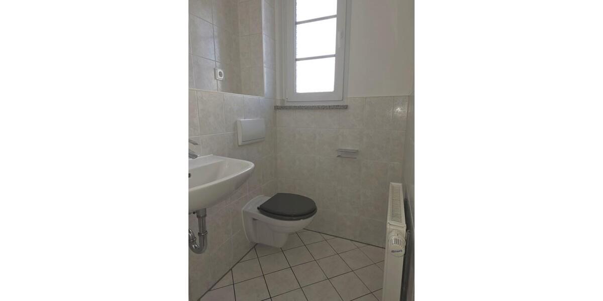 Erdgeschoßwohnung Radebeul - 2 Zimmer, 74 m&sup2;, 740&euro; | Angebot:25255003