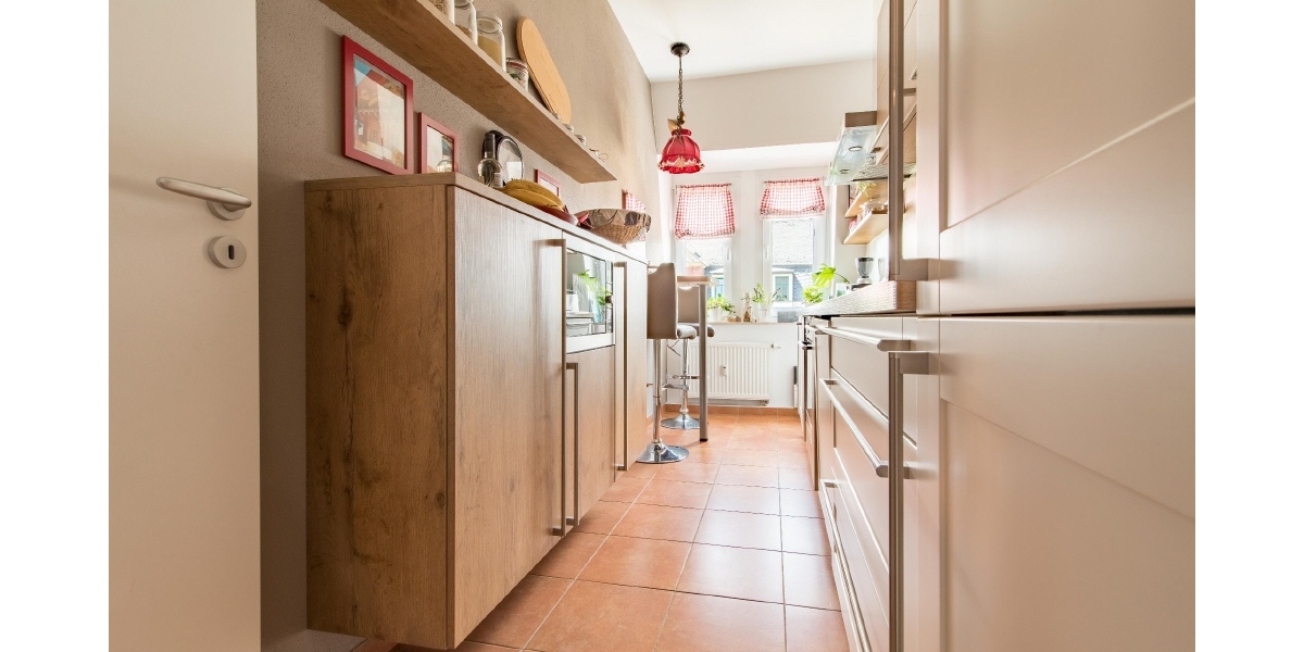 DACHTERRASSE – WANNEN-DUSCHBAD MIT FENSTER – GÄSTE-WC – EINBAUKÜCHE – MAISONETTE - Dachgeschoßwohnung Dresden Löbtau | Angebot:26012849