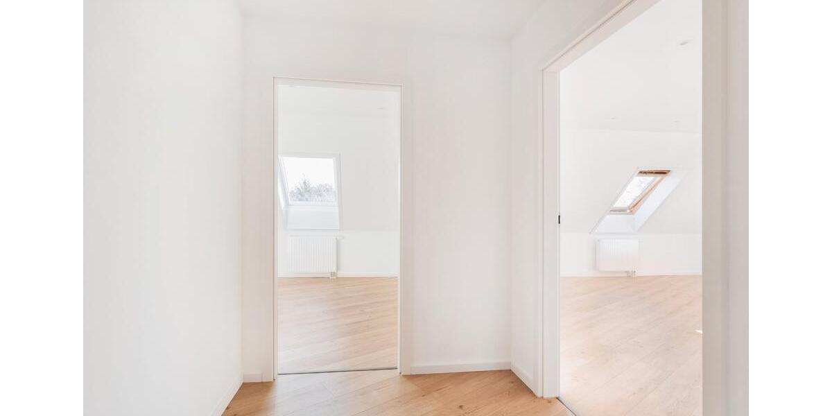 Dachgeschoßwohnung Dresden Blasewitz - 2 Zimmer, 71 m&sup2;, 920&euro; | Angebot:26148690