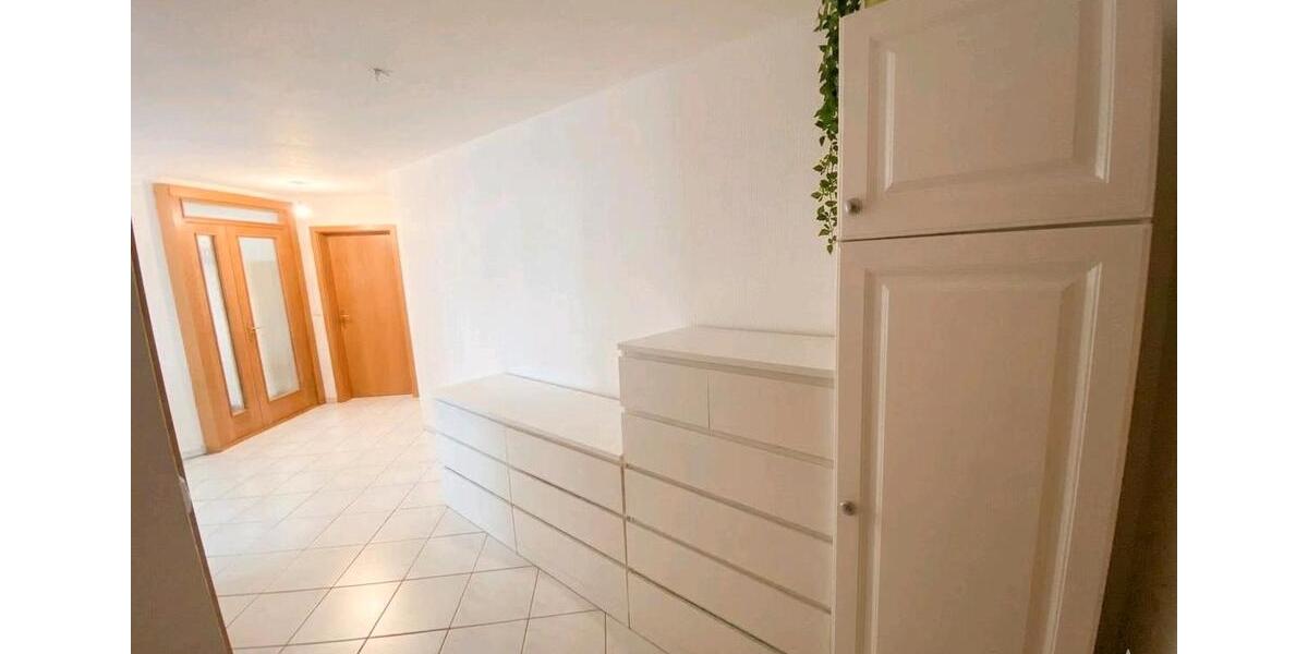 Etagenwohnung Heidenau - 3 Zimmer, 82 m&sup2;, 620&euro; | Angebot:25646717