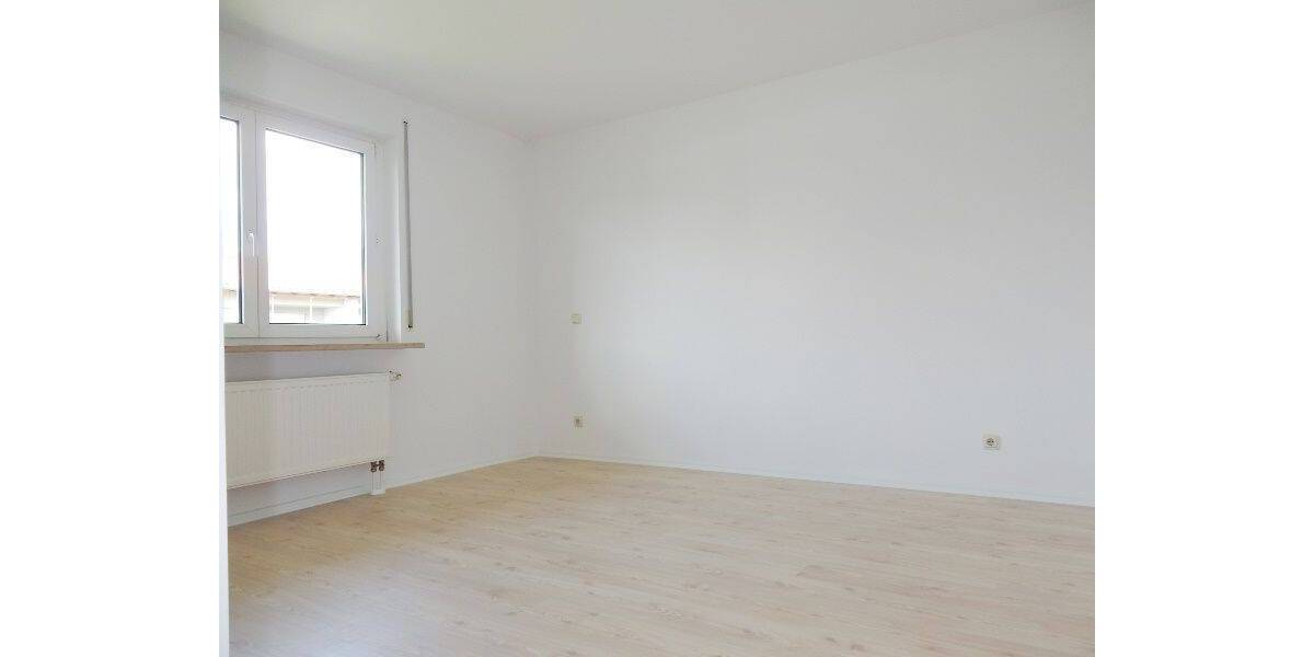 Etagenwohnung Dresden Leubnitz-Neuostra - 2 Zimmer, 57 m&sup2;, 472&euro; | Angebot:26916701