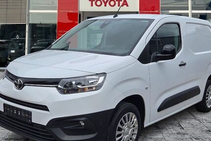 Toyota Proace City 105.931 km 15.990 &euro; Dresden 01139