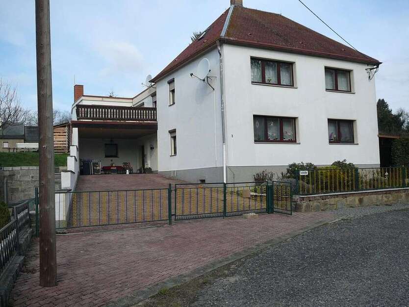 Haus zum Kaufen in Demitz-Thumitz 220.000 € 160 m²