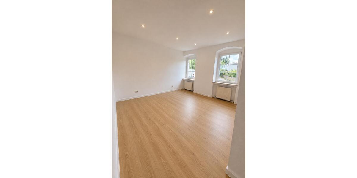 Erdgeschoßwohnung Radeberg - 3 Zimmer, 81 m&sup2;, 185.000&euro; | Angebot:27476082