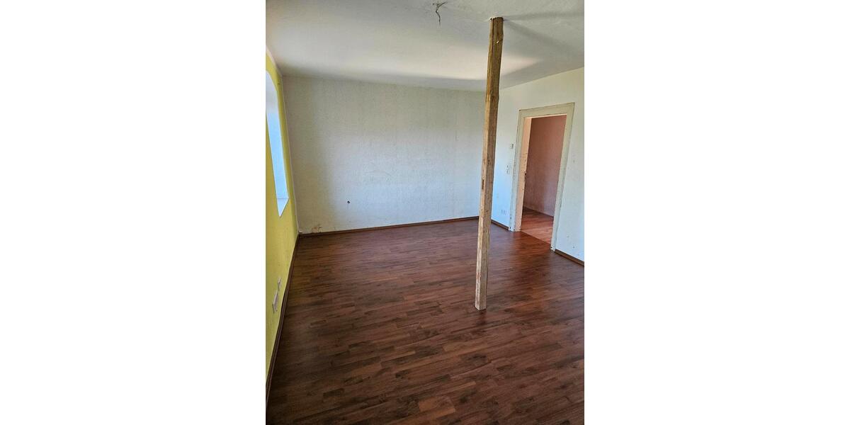 Einfamilienhaus Glashütte - 9 Zimmer, 400 m&sup2;, 168.900&euro; | Angebot:27254560