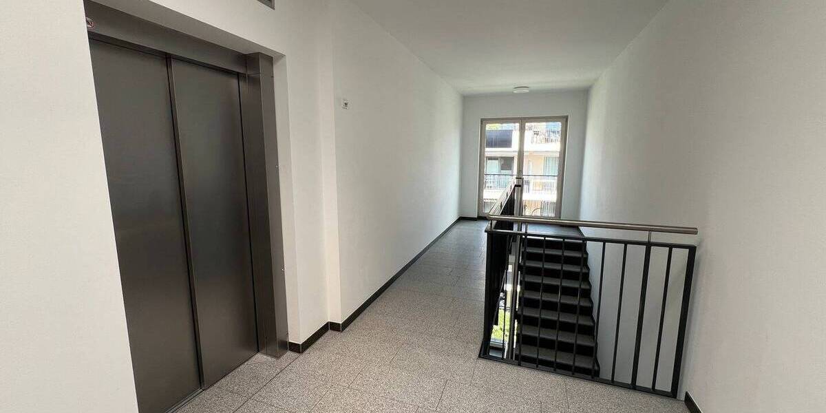 Etagenwohnung Dresden Pieschen-Süd - 3 Zimmer, 69 m&sup2;, 1.470&euro; | Angebot:26816868