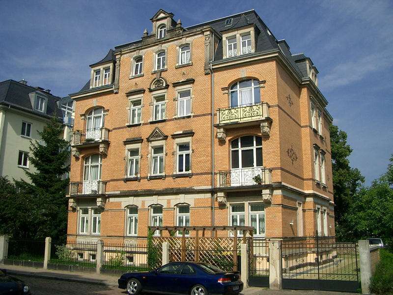 Wohnung zum Mieten in Dresden-Löbtau 635 € 72.55 m²