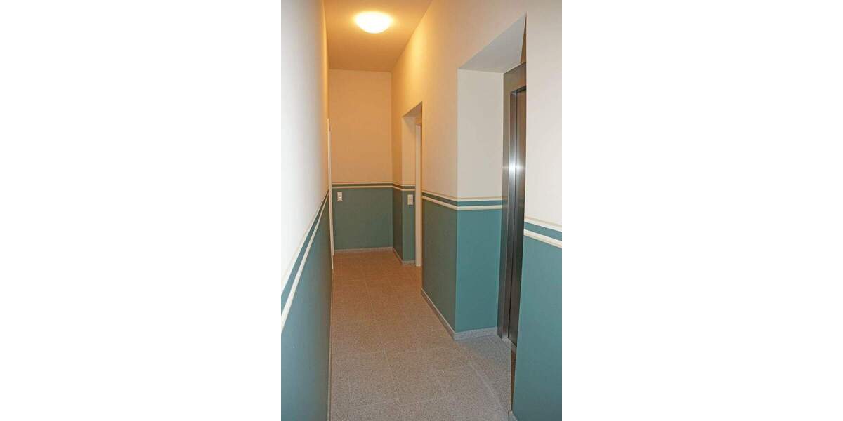 Etagenwohnung Pirna Zehista - 3 Zimmer, 98 m&sup2;, 925&euro; | Angebot:25777595