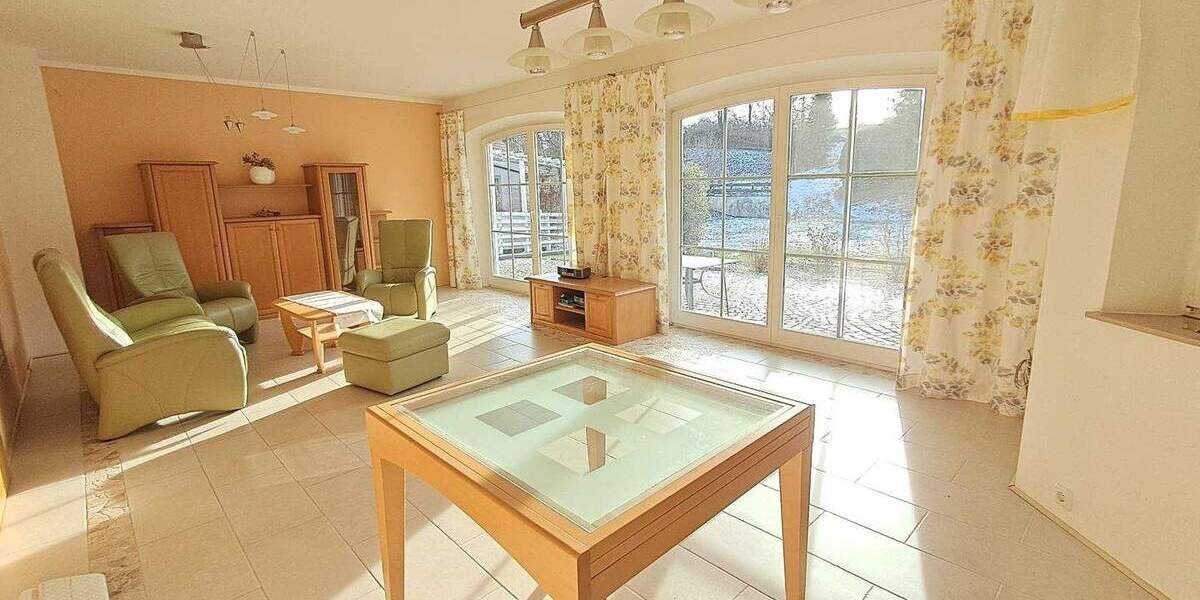 Mehrfamilienhaus, Wohnhaus Klipphausen Miltitz - 8 Zimmer, 284 m&sup2;, 690.000&euro; | Angebot:25800615