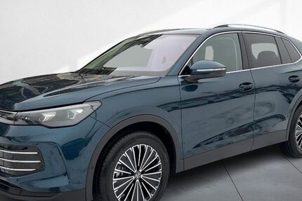 VW Tiguan 5.500 km 51.750 &euro; Dresden 01067