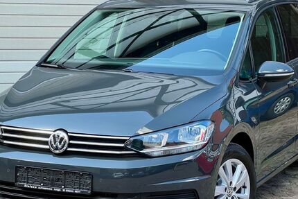 VW Touran 109.000 km 23.700 &euro; Käbschütztal OT Krögis bei Dresden 01665