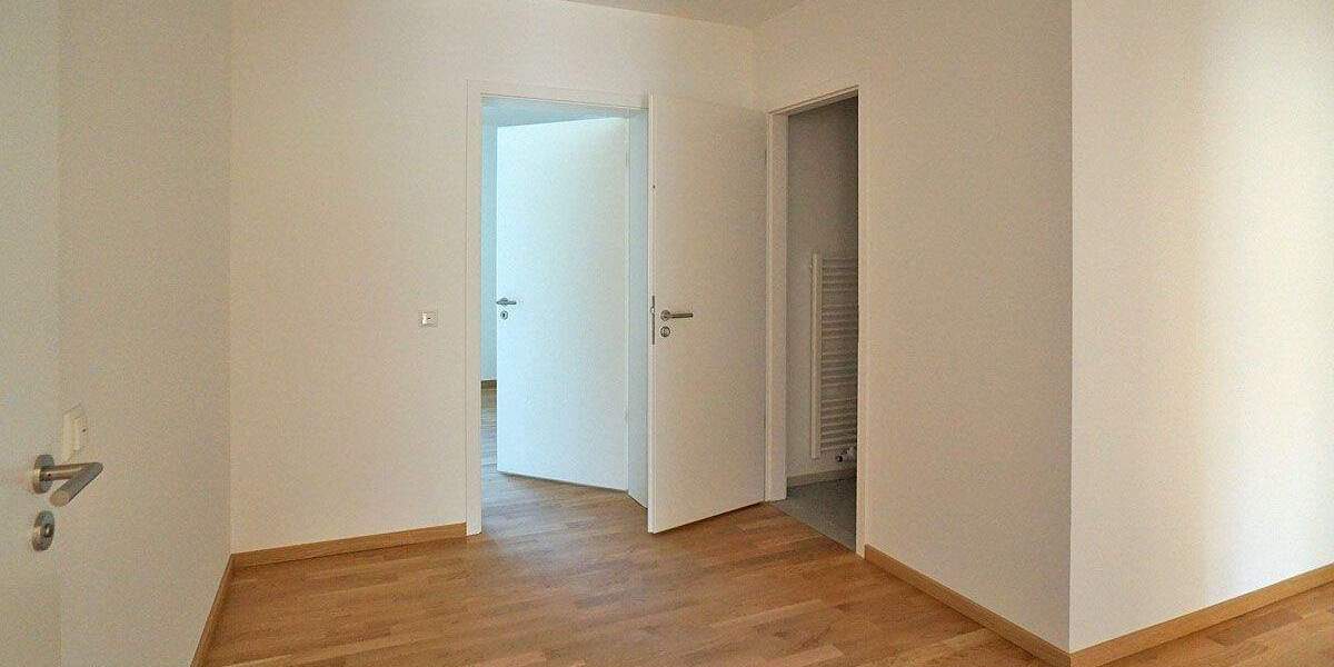 Etagenwohnung Dresden Naußlitz - 4 Zimmer, 114 m&sup2;, 1.680&euro; | Angebot:25689299