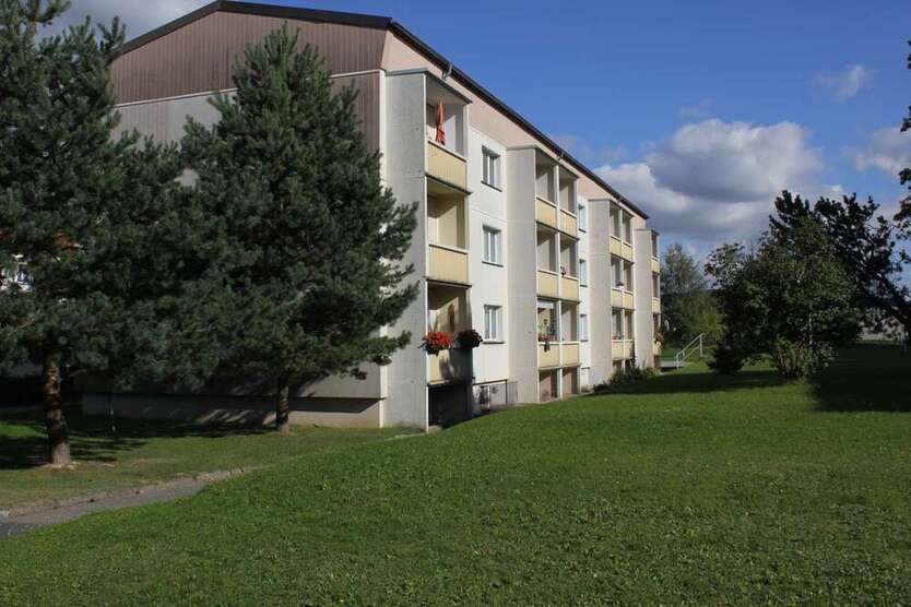 Wohnung zum Mieten in Gersdorf 425 € 72 m²