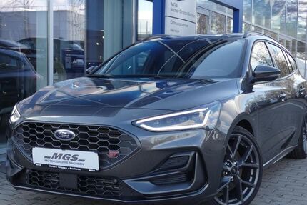 Ford Focus 6.600 km 35.950 &euro; Radebeul 01445