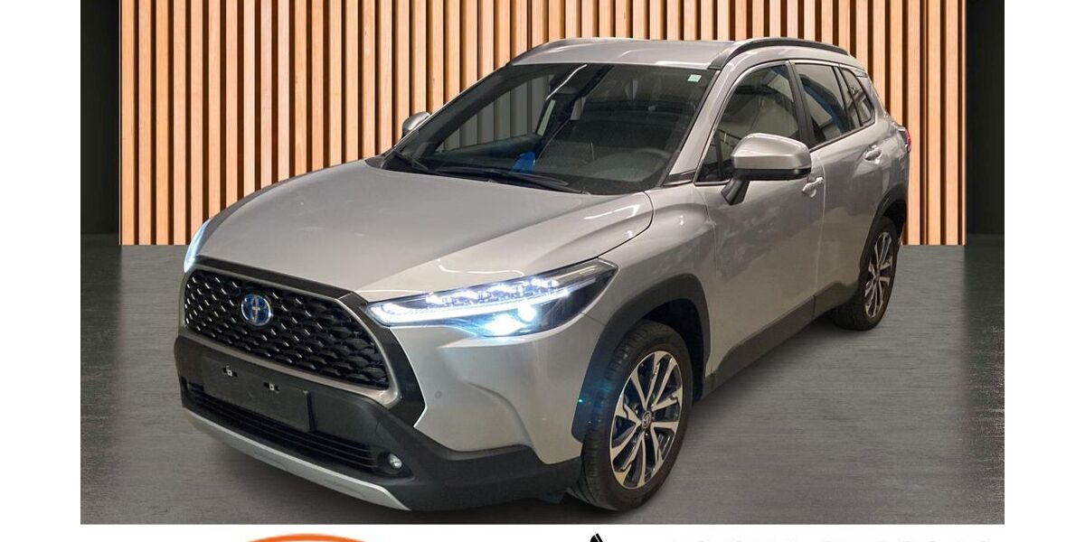 Toyota Corolla Cross 3.100 km 33.980 &euro; Dresden 01328