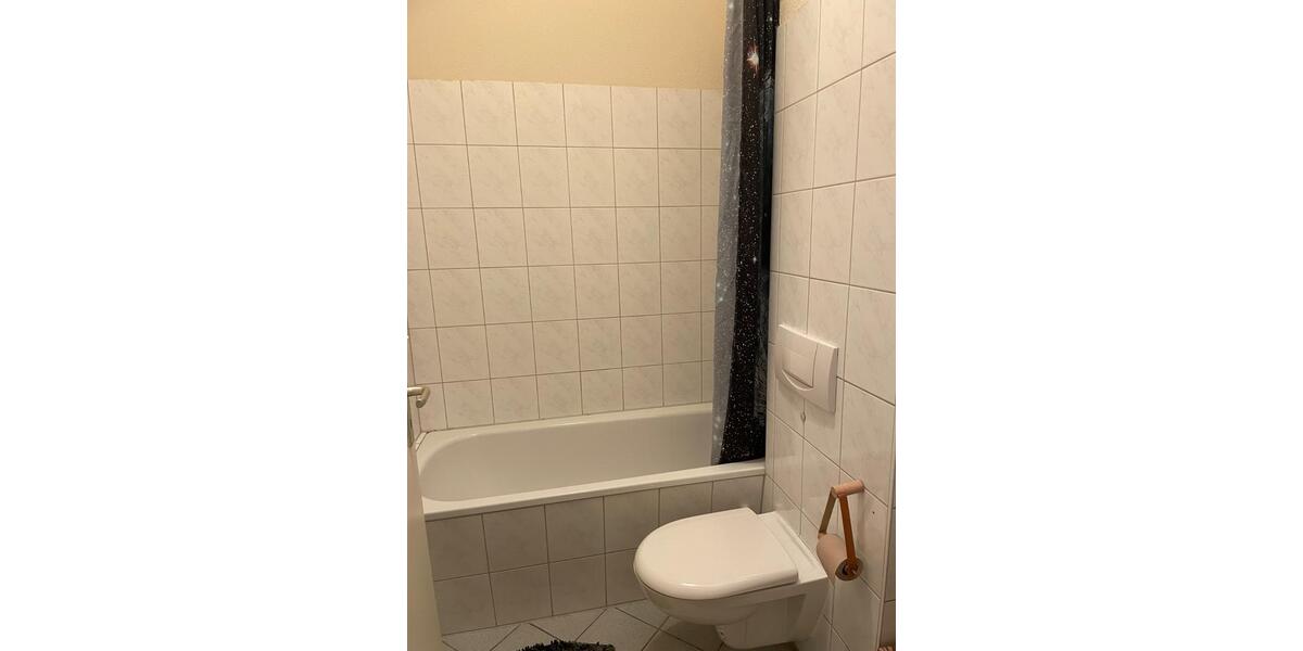 Etagenwohnung Dresden Neustadt - 1 Zimmer, 35 m&sup2;, 350&euro; | Angebot:25753752