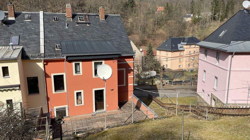 Doppelhaushälfte Glashütte - 7 Zimmer, 130 m&sup2;, 275.000&euro; | Angebot:25899912