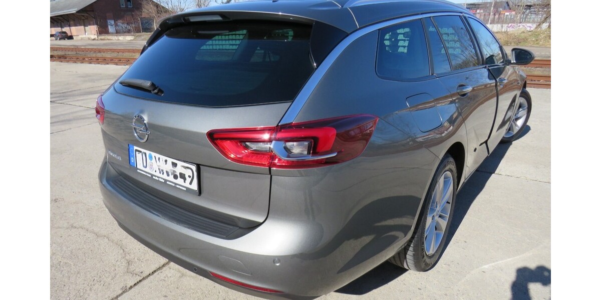 Opel Insignia B ST 59.990 km 17.250 &euro; RADEBERG 01454