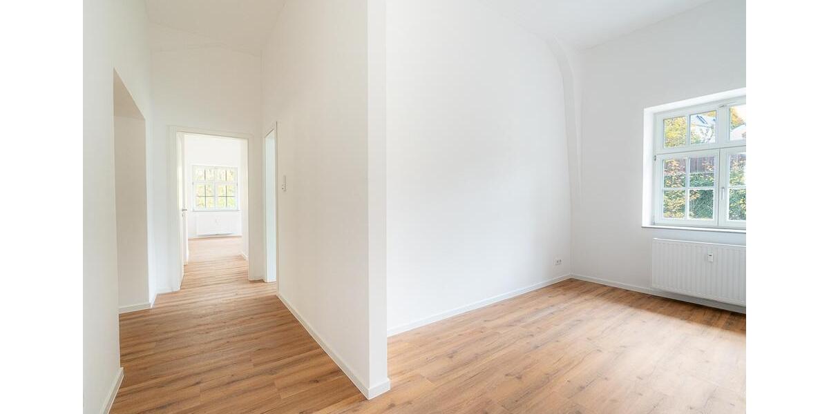 Etagenwohnung Dresden Loschwitz - 6 Zimmer, 216 m&sup2;, 2.700&euro; | Angebot:23432214