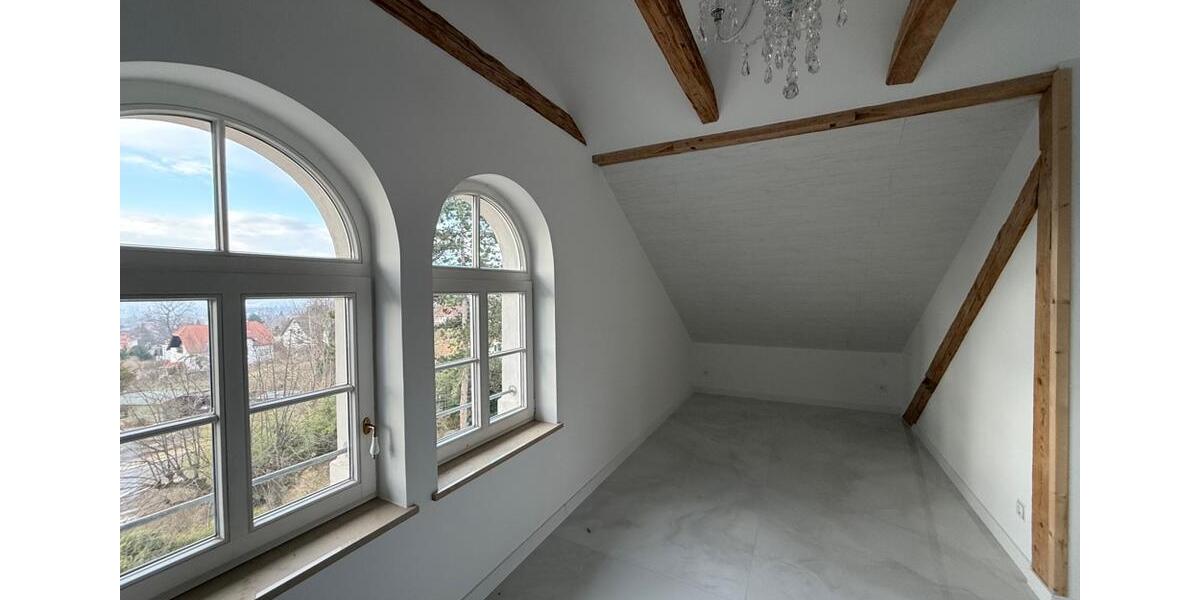 Dachgeschoßwohnung Radebeul - 2 Zimmer, 50 m&sup2;, 700&euro; | Angebot:25803452