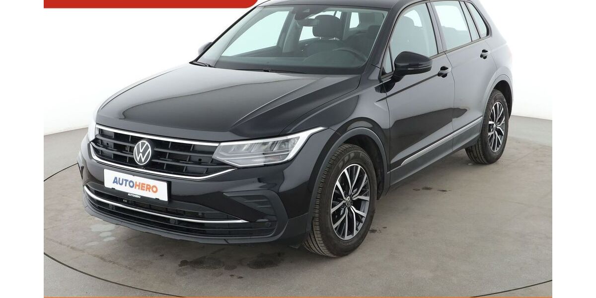 VW Tiguan 23.629 km 25.860 &euro; Dresden 01187