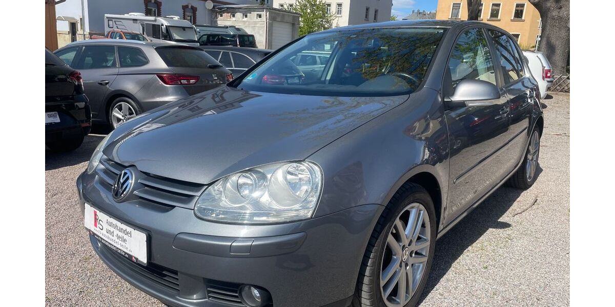 VW Golf 212.823 km 2.499 &euro; Radebeul 01445