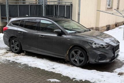 Ford Focus 81.000 km 15.950 &euro; Dresden 01159