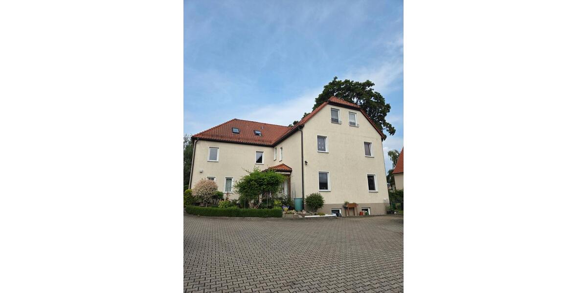 Dachgeschoßwohnung Dresden Blasewitz - 1 Zimmer, 31 m&sup2;, 280&euro; | Angebot:26677020