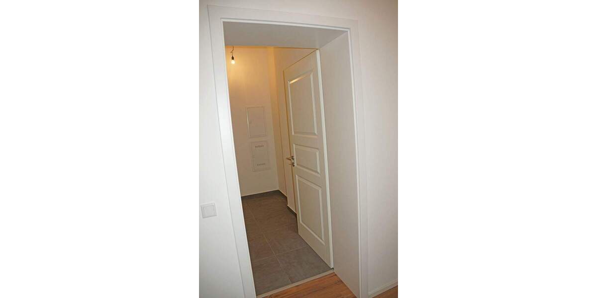 Etagenwohnung Pirna Zehista - 3 Zimmer, 98 m&sup2;, 925&euro; | Angebot:25777595