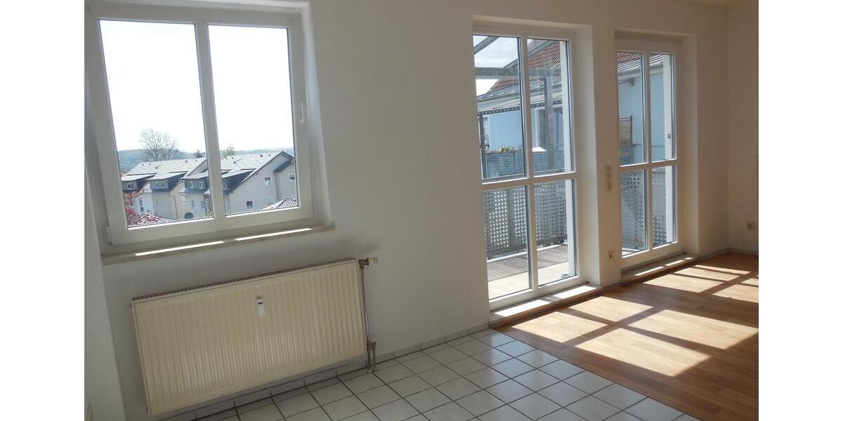 Dachgeschoßwohnung Freital - 1 Zimmer, 32 m&sup2;, 76.000&euro; | Angebot:26490827