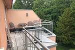 Modern und neu möblierte DG-Terrassen-Wohnung in Bühlau zu vermieten!
