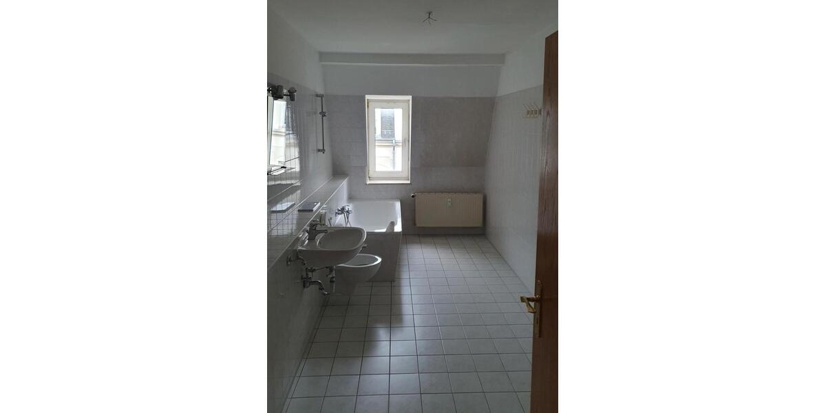 Dachgeschoßwohnung Dresden Neustadt - 2 Zimmer, 69 m&sup2;, 215.000&euro; | Angebot:27211974