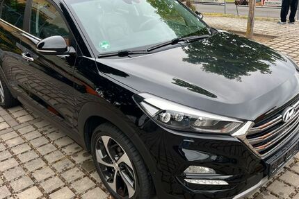 Hyundai TUCSON 99.000 km 17.700 &euro; Dresden 01139
