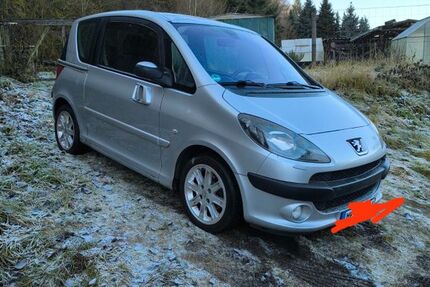 Peugeot 1007 99.300 km 2.350 &euro; Meißen 01662