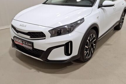 Kia XCeed 2.785 km 25.699 € Dresden 01157
