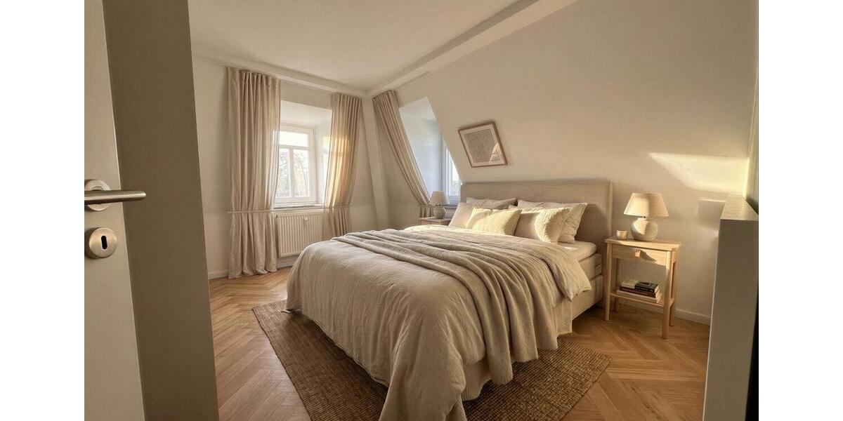 Etagenwohnung Dresden Cotta - 4 Zimmer, 105 m&sup2;, 1.470&euro; | Angebot:26566343