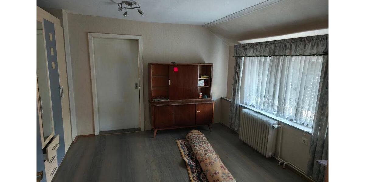 Doppelhaushälfte Ebersbach - 7 Zimmer, 115 m&sup2;, 150.000&euro; | Angebot:27442889