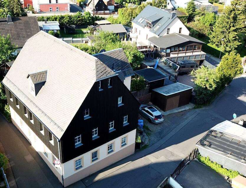 Haus zum Kaufen in Brand-Erbisdorf 259.000 € 300 m²