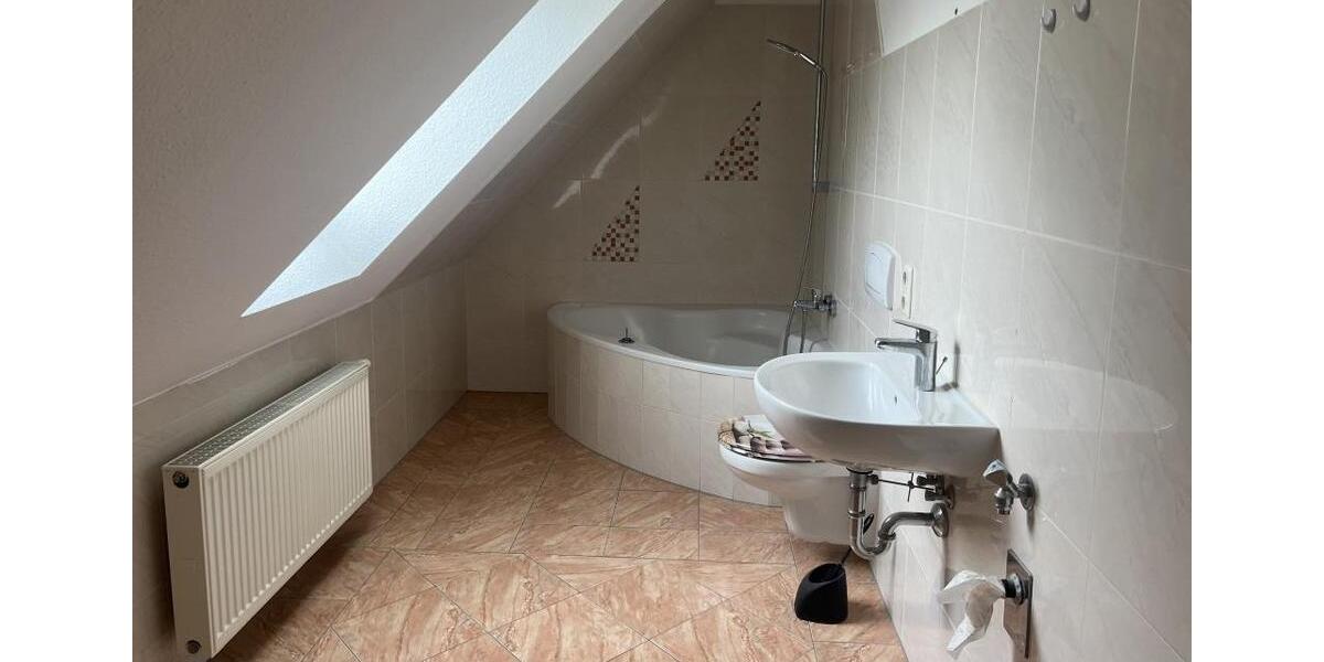 Dachgeschoßwohnung Coswig - 2 Zimmer, 49 m&sup2;, 475&euro; | Angebot:26448774
