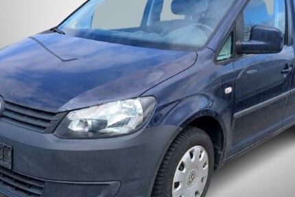VW Caddy 149.800 km 7.999 &euro; Dresden 01157
