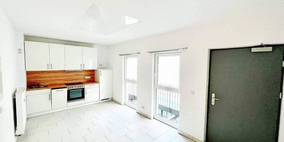 Etagenwohnung Dresden Äußere Neustadt - 2 Zimmer, 95 m&sup2;, 299.000&euro; | Angebot:25734514