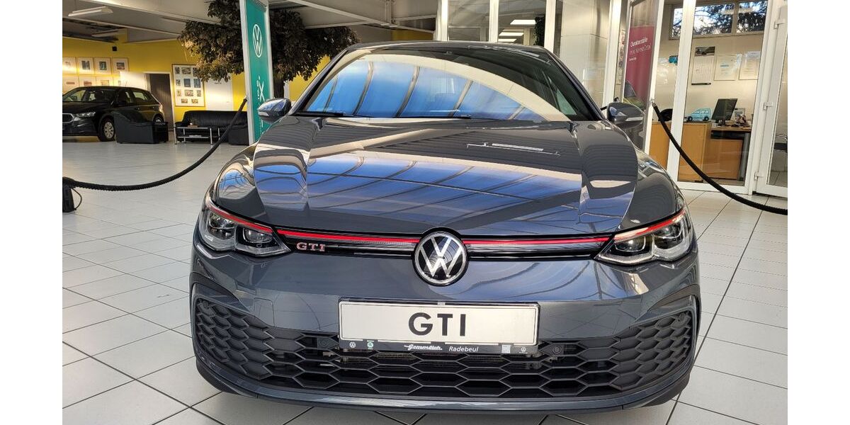 VW Golf 38.400 km 29.990 &euro; Radebeul 01445