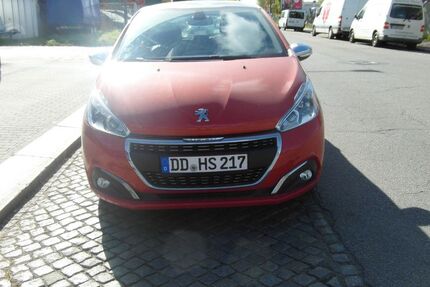 Peugeot 208 128.691 km 3.999 &euro; Dresden 01237