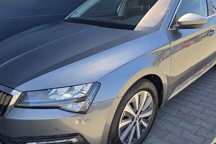 Skoda Superb 67.400 km 25.690 &euro; Radebeul 01445