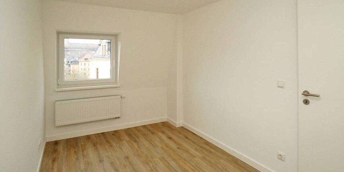 Etagenwohnung Freital Potschappel - 2 Zimmer, 49 m&sup2;, 399&euro; | Angebot:26555250