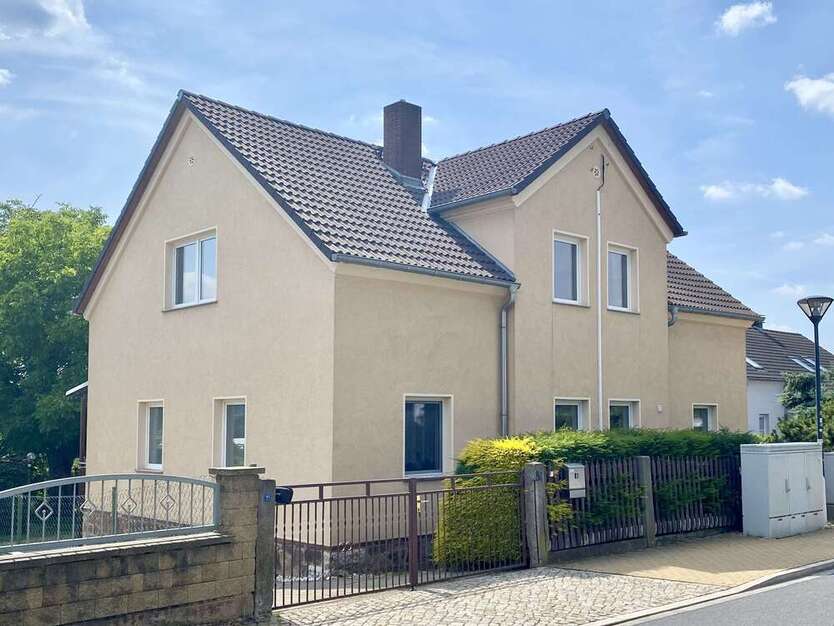 Haus zum Kaufen in Radebeul 370.000 € 160 m²