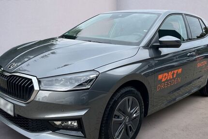 Skoda Fabia 4.000 km 20.950 &euro; Dresden 01237