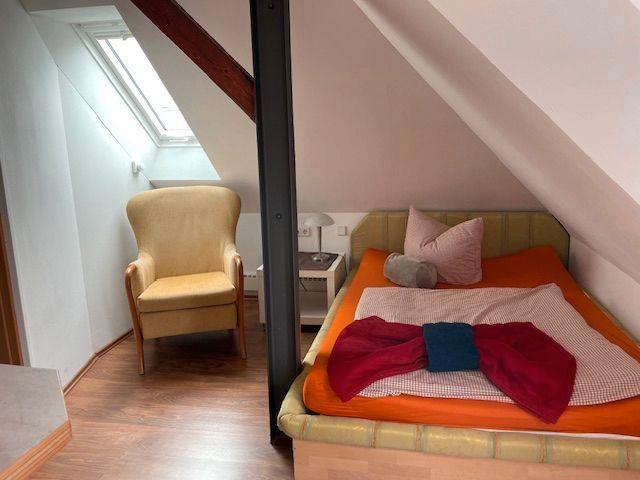 ⭐ Möbliertes Apartment in Villa Loschwitz in Dresden, Studenten, TU, Bosch, Infineon, Globalfoundries, TSMC, ESMC, Ingenieure, Miete Haus Küche Bett